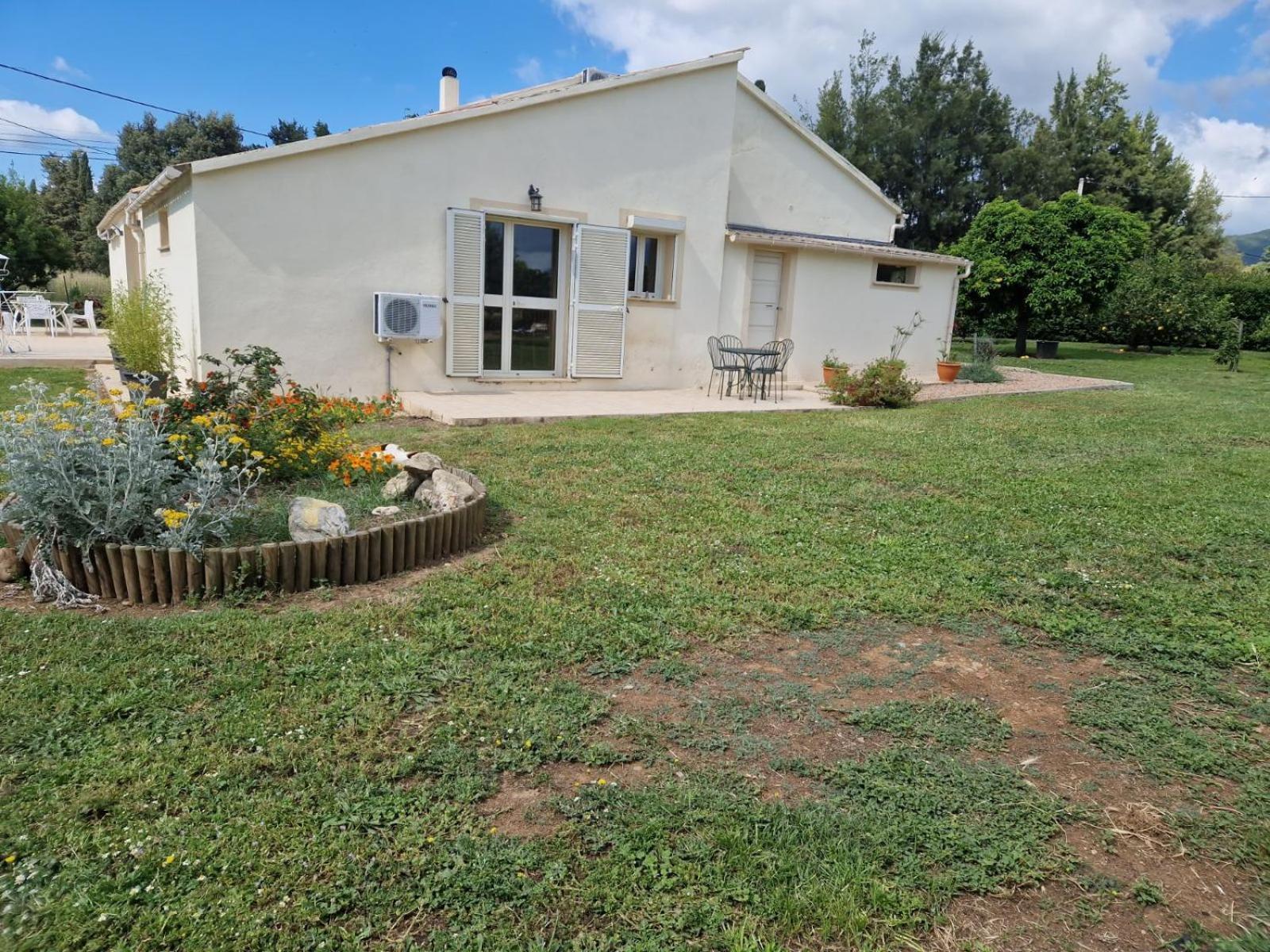 Apartment Maison Jumelee Cloturee